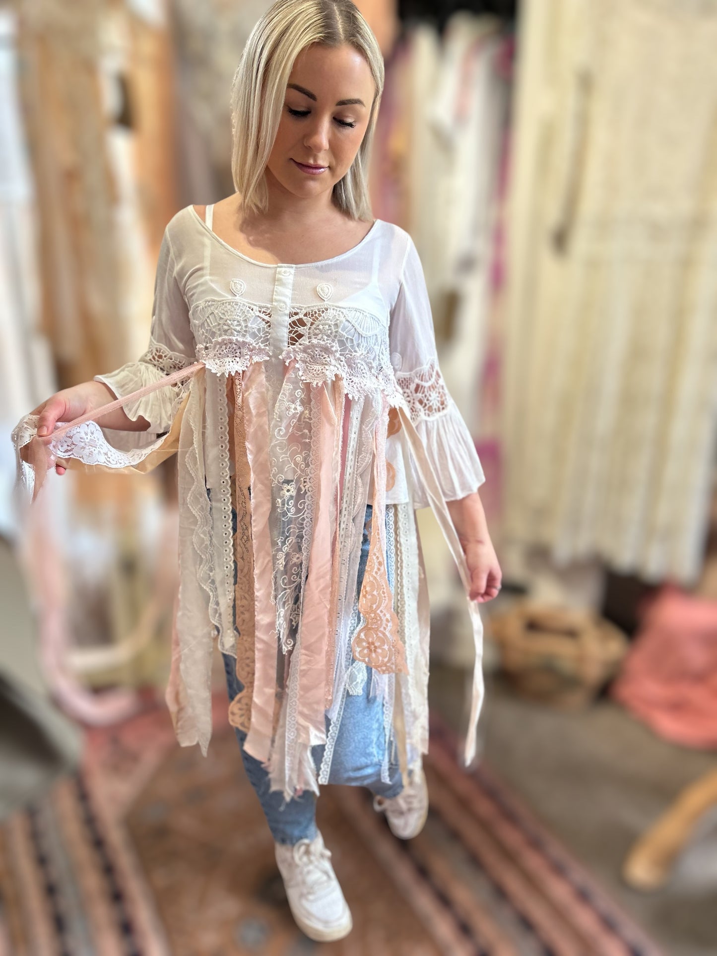 Ethereal floaty top