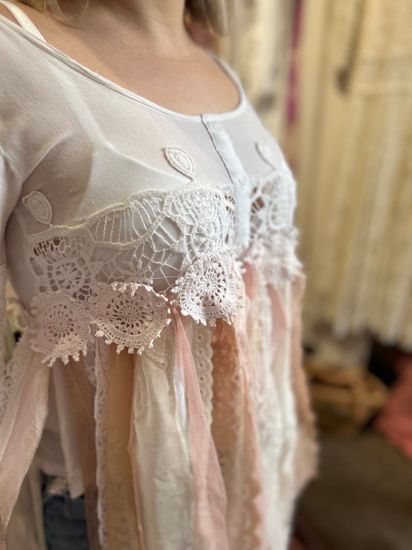 Ethereal floaty top